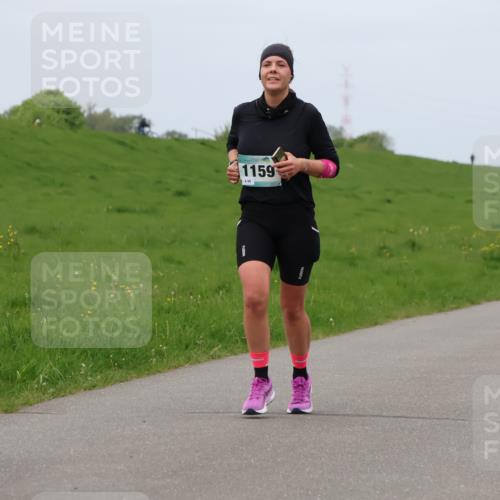 04.05.2025 - 8. Wedeler Halbmarathon Lena Gebhardt http://msf.ph/oto/7838583 04.05.2025 11:37:46 Laufen 1159, 90 meine-sportfotos.de