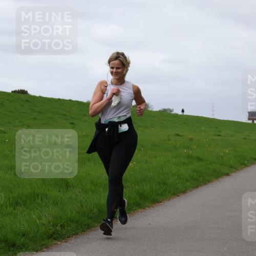 04.05.2025 - 8. Wedeler Halbmarathon Yannick Fuchs http://msf.ph/oto/7838585 04.05.2025 12:02:59 Laufen 97 meine-sportfotos.de
