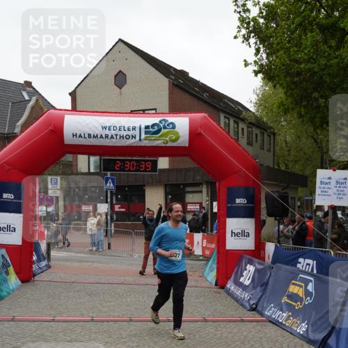 04.05.2025 - 8. Wedeler Halbmarathon Felixshl http://msf.ph/oto/7838593 04.05.2025 12:30:37 Ziel 627 meine-sportfotos.de
