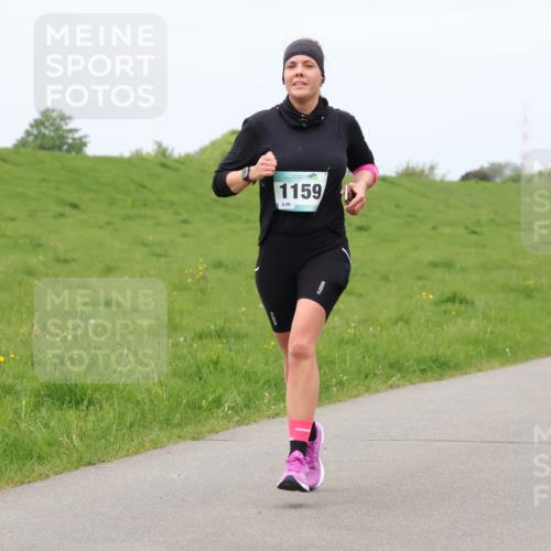 04.05.2025 - 8. Wedeler Halbmarathon Lena Gebhardt http://msf.ph/oto/7838597 04.05.2025 11:37:47 Laufen 1159, 90 meine-sportfotos.de