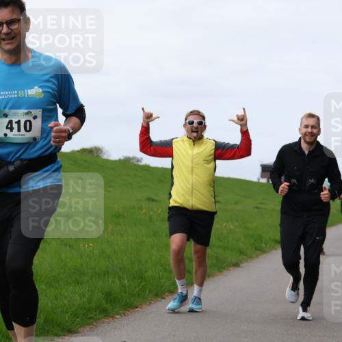 04.05.2025 - 8. Wedeler Halbmarathon Yannick Fuchs http://msf.ph/oto/7838603 04.05.2025 11:46:52 Laufen 410, 10 meine-sportfotos.de
