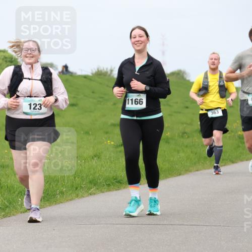 04.05.2025 - 8. Wedeler Halbmarathon Lena Gebhardt http://msf.ph/oto/7838635 04.05.2025 11:38:15 Laufen 123, 1166, 363, 629, 364, 740 meine-sportfotos.de