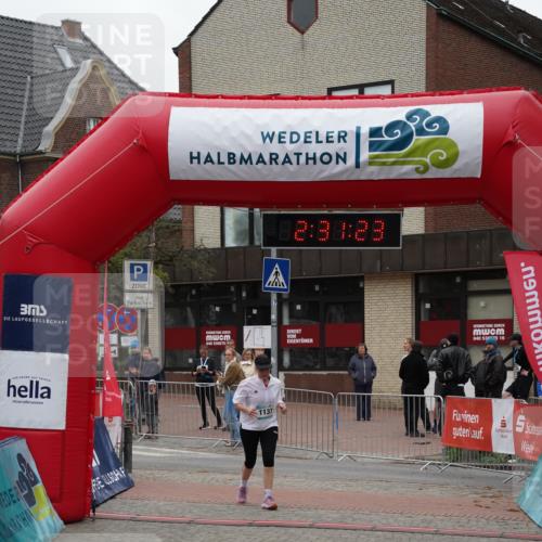 04.05.2025 - 8. Wedeler Halbmarathon Felixshl http://msf.ph/oto/7838661 04.05.2025 12:31:21 Ziel  meine-sportfotos.de