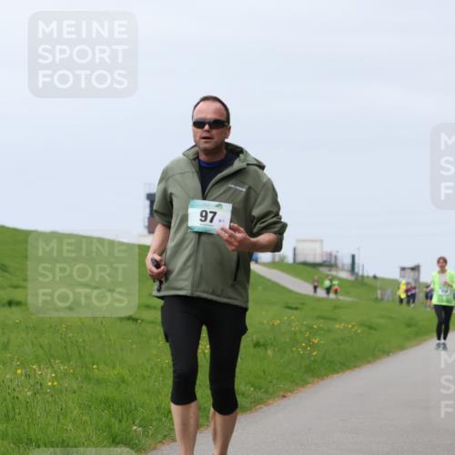 04.05.2025 - 8. Wedeler Halbmarathon Yannick Fuchs http://msf.ph/oto/7838664 04.05.2025 12:03:02 Laufen 97, 81 meine-sportfotos.de