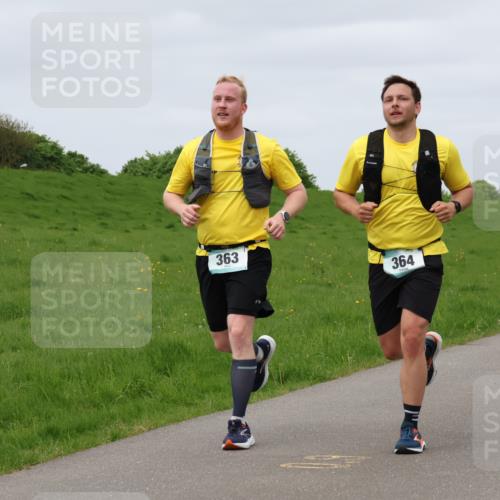 04.05.2025 - 8. Wedeler Halbmarathon Lena Gebhardt http://msf.ph/oto/7838687 04.05.2025 11:38:22 Laufen 363, 364 meine-sportfotos.de