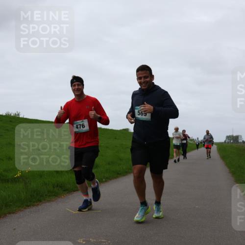 04.05.2025 - 8. Wedeler Halbmarathon Yannick Fuchs http://msf.ph/oto/7838703 04.05.2025 11:25:24 Laufen 476, 569 meine-sportfotos.de