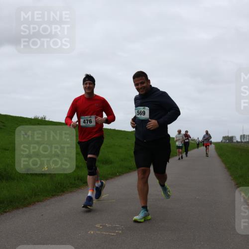 04.05.2025 - 8. Wedeler Halbmarathon Yannick Fuchs http://msf.ph/oto/7838712 04.05.2025 11:25:25 Laufen 476, 569 meine-sportfotos.de