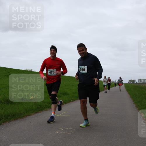 04.05.2025 - 8. Wedeler Halbmarathon Yannick Fuchs http://msf.ph/oto/7838718 04.05.2025 11:25:25 Laufen 476, 569 meine-sportfotos.de