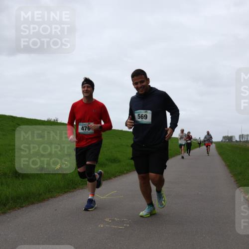 04.05.2025 - 8. Wedeler Halbmarathon Yannick Fuchs http://msf.ph/oto/7838724 04.05.2025 11:25:25 Laufen 476, 569 meine-sportfotos.de