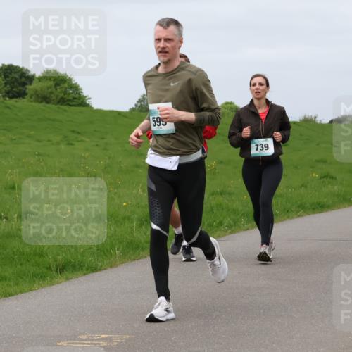 04.05.2025 - 8. Wedeler Halbmarathon Lena Gebhardt http://msf.ph/oto/7838760 04.05.2025 11:38:31 Laufen 595, 739, 18 meine-sportfotos.de
