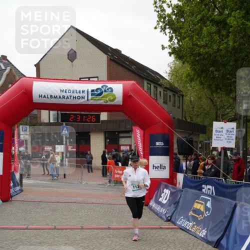 04.05.2025 - 8. Wedeler Halbmarathon Felixshl http://msf.ph/oto/7838764 04.05.2025 12:31:24 Ziel  meine-sportfotos.de