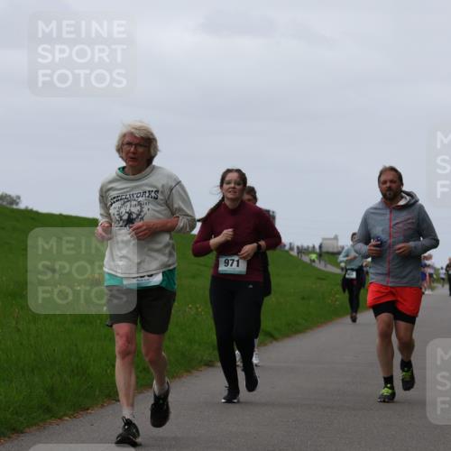 04.05.2025 - 8. Wedeler Halbmarathon Yannick Fuchs http://msf.ph/oto/7838804 04.05.2025 11:25:26 Laufen 971 meine-sportfotos.de