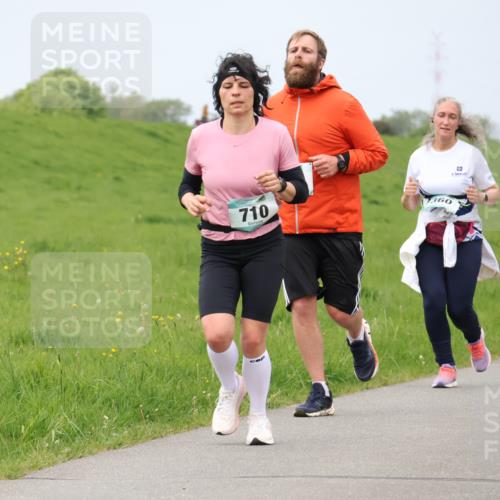 04.05.2025 - 8. Wedeler Halbmarathon Lena Gebhardt http://msf.ph/oto/7838807 04.05.2025 11:38:42 Laufen 710, 360 meine-sportfotos.de