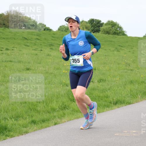 04.05.2025 - 8. Wedeler Halbmarathon Lena Gebhardt http://msf.ph/oto/7838881 04.05.2025 11:39:04 Laufen 355 meine-sportfotos.de
