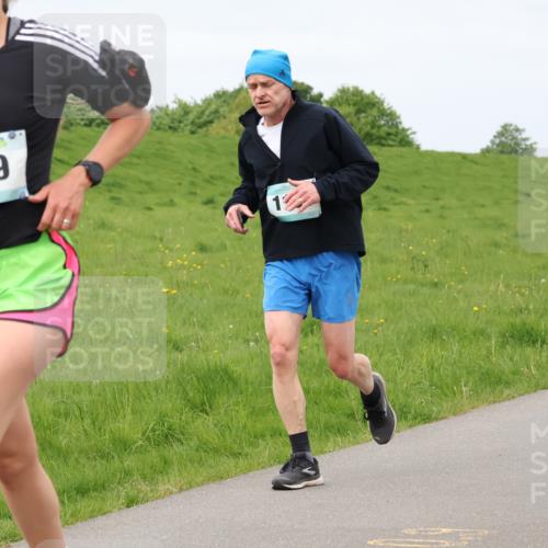 04.05.2025 - 8. Wedeler Halbmarathon Lena Gebhardt http://msf.ph/oto/7838897 04.05.2025 11:39:06 Laufen 139, 13 meine-sportfotos.de