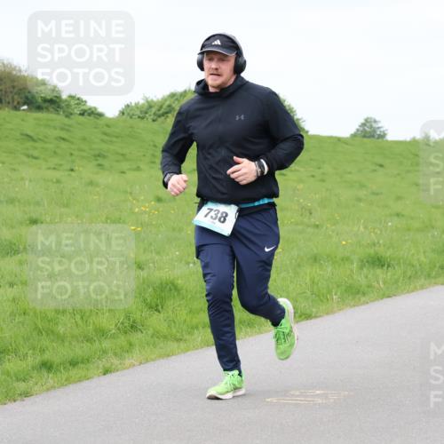 04.05.2025 - 8. Wedeler Halbmarathon Lena Gebhardt http://msf.ph/oto/7838918 04.05.2025 11:39:19 Laufen 738 meine-sportfotos.de