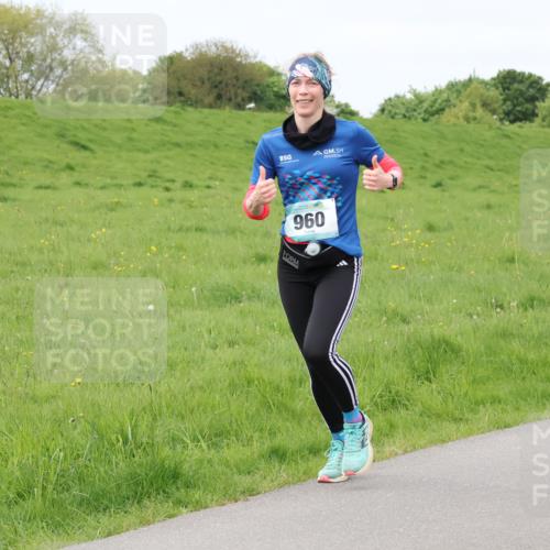 04.05.2025 - 8. Wedeler Halbmarathon Lena Gebhardt http://msf.ph/oto/7838980 04.05.2025 11:39:44 Laufen 960 meine-sportfotos.de