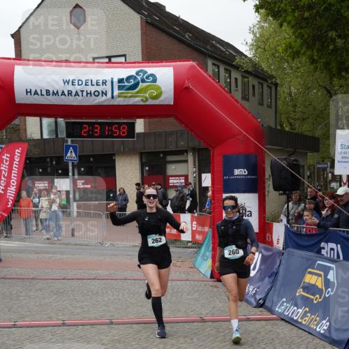 04.05.2025 - 8. Wedeler Halbmarathon Felixshl http://msf.ph/oto/7839001 04.05.2025 12:31:56 Ziel 260, 262 meine-sportfotos.de
