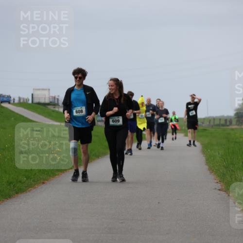 04.05.2025 - 8. Wedeler Halbmarathon Yannick Fuchs http://msf.ph/oto/7839056 04.05.2025 12:04:13 Laufen 608, 609 meine-sportfotos.de