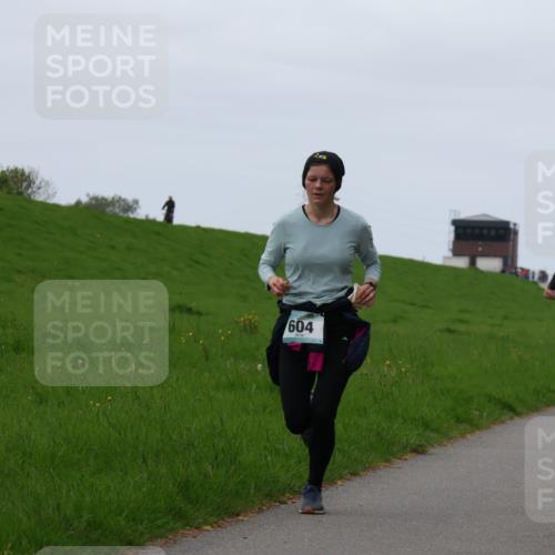 04.05.2025 - 8. Wedeler Halbmarathon Yannick Fuchs http://msf.ph/oto/7839062 04.05.2025 11:25:35 Laufen 604, 526 meine-sportfotos.de