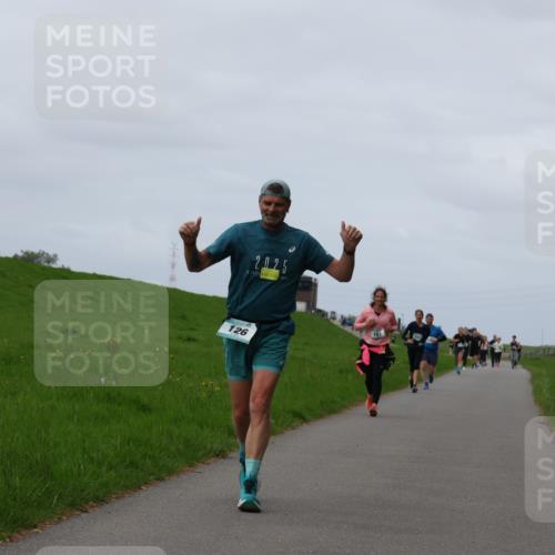 04.05.2025 - 8. Wedeler Halbmarathon Yannick Fuchs http://msf.ph/oto/7839063 04.05.2025 11:47:04 Laufen 2025, 126, 141 meine-sportfotos.de