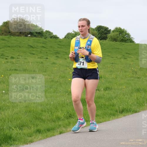 04.05.2025 - 8. Wedeler Halbmarathon Lena Gebhardt http://msf.ph/oto/7839064 04.05.2025 11:40:17 Laufen 371 meine-sportfotos.de