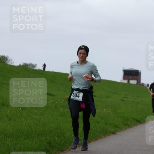 04.05.2025 - 8. Wedeler Halbmarathon Yannick Fuchs http://msf.ph/oto/7839071 04.05.2025 11:25:36 Laufen 604, 526 meine-sportfotos.de