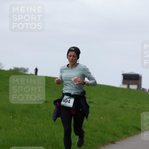 04.05.2025 - 8. Wedeler Halbmarathon Yannick Fuchs http://msf.ph/oto/7839081 04.05.2025 11:25:36 Laufen 604 meine-sportfotos.de
