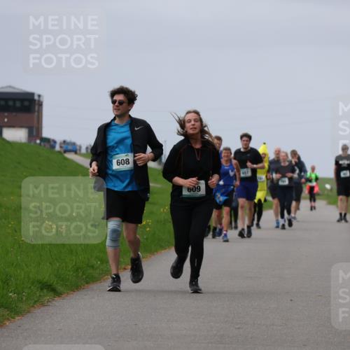 04.05.2025 - 8. Wedeler Halbmarathon Yannick Fuchs http://msf.ph/oto/7839119 04.05.2025 12:04:16 Laufen 608, 609, 657 meine-sportfotos.de