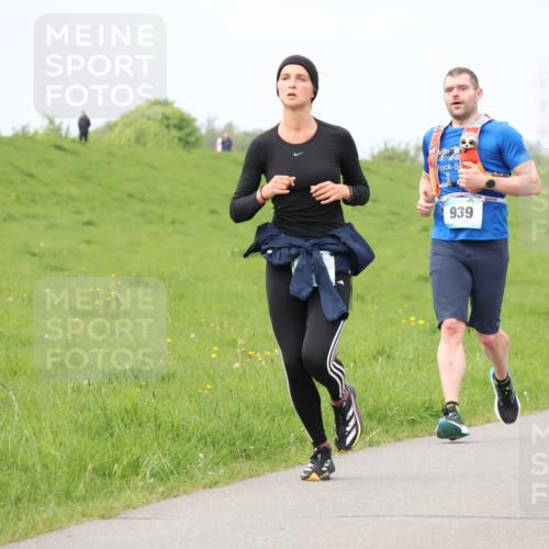 04.05.2025 - 8. Wedeler Halbmarathon Lena Gebhardt http://msf.ph/oto/7839160 04.05.2025 11:41:10 Laufen 939 meine-sportfotos.de