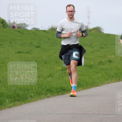 04.05.2025 - 8. Wedeler Halbmarathon Lena Gebhardt http://msf.ph/oto/7839211 04.05.2025 11:41:26 Laufen 802, 400 meine-sportfotos.de
