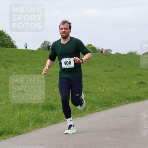 04.05.2025 - 8. Wedeler Halbmarathon Lena Gebhardt http://msf.ph/oto/7839233 04.05.2025 11:41:31 Laufen 400 meine-sportfotos.de