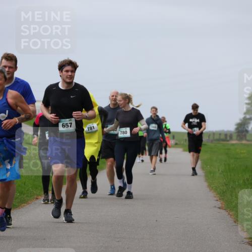 04.05.2025 - 8. Wedeler Halbmarathon Yannick Fuchs http://msf.ph/oto/7839260 04.05.2025 12:04:30 Laufen 657, 781, 780 meine-sportfotos.de