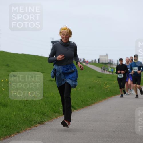 04.05.2025 - 8. Wedeler Halbmarathon Yannick Fuchs http://msf.ph/oto/7839287 04.05.2025 11:25:43 Laufen 670, 1000, 065 meine-sportfotos.de