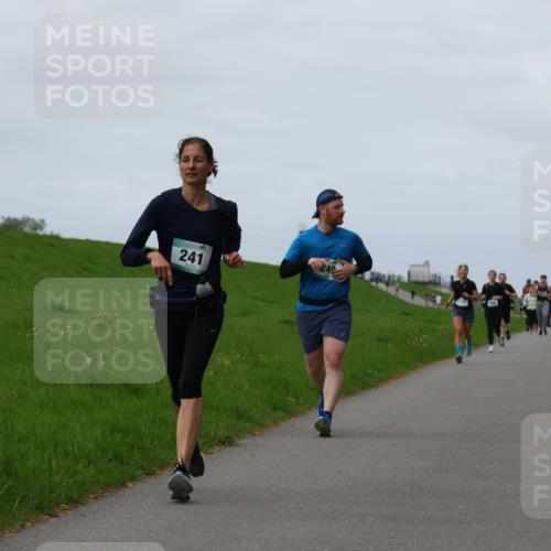 04.05.2025 - 8. Wedeler Halbmarathon Yannick Fuchs http://msf.ph/oto/7839307 04.05.2025 11:47:16 Laufen 241, 240 meine-sportfotos.de