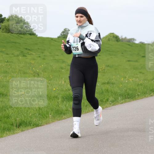 04.05.2025 - 8. Wedeler Halbmarathon Lena Gebhardt http://msf.ph/oto/7839334 04.05.2025 11:43:02 Laufen 726, 222 meine-sportfotos.de