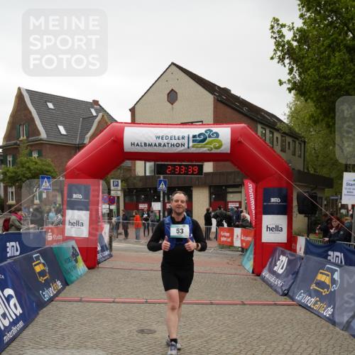 04.05.2025 - 8. Wedeler Halbmarathon Felixshl http://msf.ph/oto/7839369 04.05.2025 12:33:37 Ziel 53, 516, 531 meine-sportfotos.de