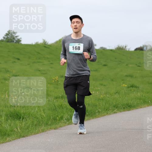 04.05.2025 - 8. Wedeler Halbmarathon Lena Gebhardt http://msf.ph/oto/7839371 04.05.2025 11:43:10 Laufen 168 meine-sportfotos.de
