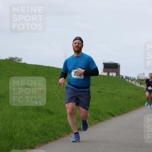 04.05.2025 - 8. Wedeler Halbmarathon Yannick Fuchs http://msf.ph/oto/7839378 04.05.2025 11:47:18 Laufen 45, 1171 meine-sportfotos.de