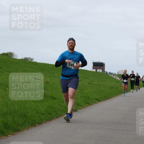 04.05.2025 - 8. Wedeler Halbmarathon Yannick Fuchs http://msf.ph/oto/7839397 04.05.2025 11:47:18 Laufen 1, 249 meine-sportfotos.de