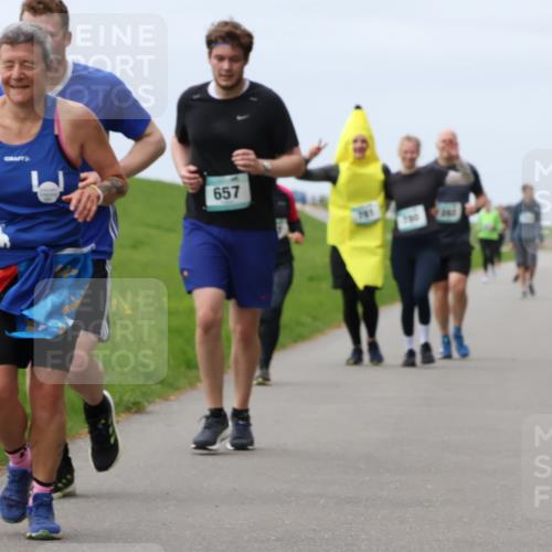 04.05.2025 - 8. Wedeler Halbmarathon Yannick Fuchs http://msf.ph/oto/7839399 04.05.2025 12:04:35 Laufen 657 meine-sportfotos.de