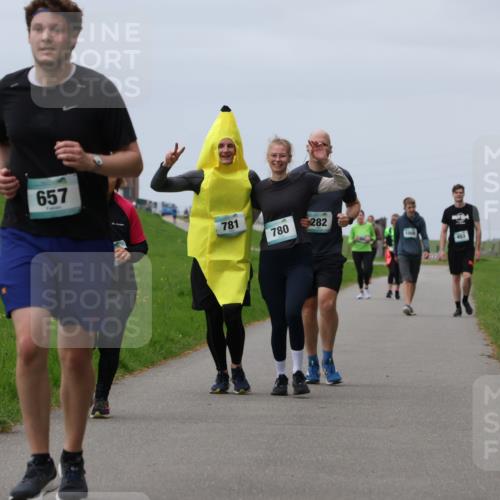 04.05.2025 - 8. Wedeler Halbmarathon Yannick Fuchs http://msf.ph/oto/7839434 04.05.2025 12:04:36 Laufen 657, 781, 780, 282, 4 meine-sportfotos.de