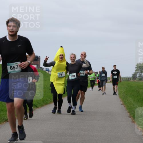 04.05.2025 - 8. Wedeler Halbmarathon Yannick Fuchs http://msf.ph/oto/7839464 04.05.2025 12:04:36 Laufen 657, 781, 282, 780 meine-sportfotos.de