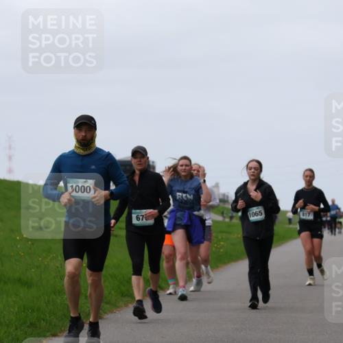 04.05.2025 - 8. Wedeler Halbmarathon Yannick Fuchs http://msf.ph/oto/7839493 04.05.2025 11:25:52 Laufen 000, 67, 1065, 817 meine-sportfotos.de