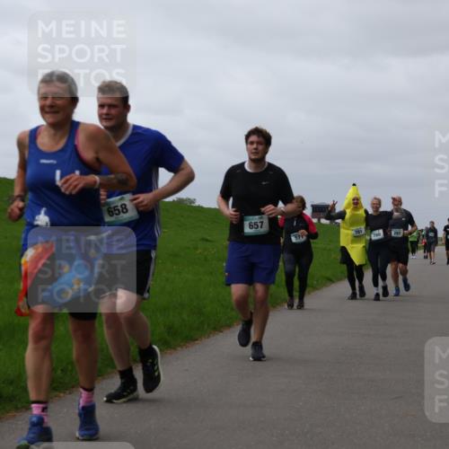04.05.2025 - 8. Wedeler Halbmarathon Yannick Fuchs http://msf.ph/oto/7839538 04.05.2025 12:04:37 Laufen 658, 657, 571, 780, 282 meine-sportfotos.de