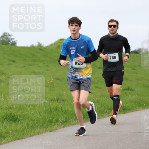 04.05.2025 - 8. Wedeler Halbmarathon Lena Gebhardt http://msf.ph/oto/7839555 04.05.2025 11:44:12 Laufen 47, 925, 786, 20, 719 meine-sportfotos.de