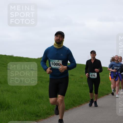 04.05.2025 - 8. Wedeler Halbmarathon Yannick Fuchs http://msf.ph/oto/7839580 04.05.2025 11:25:55 Laufen 1000, 670, 1065 meine-sportfotos.de