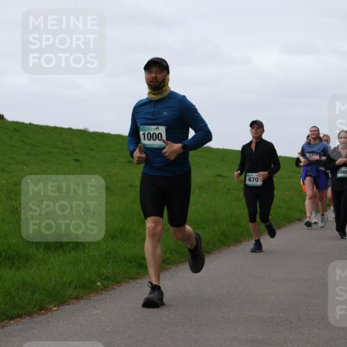 04.05.2025 - 8. Wedeler Halbmarathon Yannick Fuchs http://msf.ph/oto/7839597 04.05.2025 11:25:55 Laufen 1000, 670, 1065, 817 meine-sportfotos.de