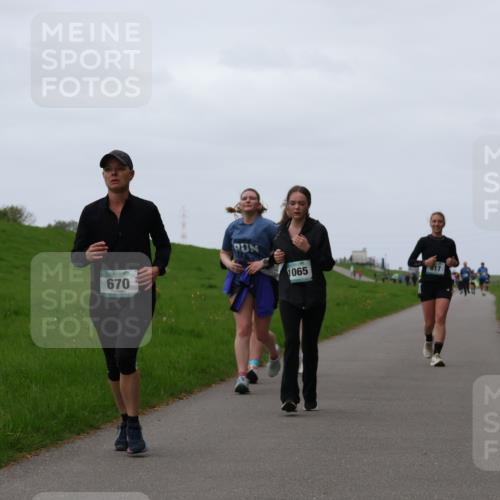04.05.2025 - 8. Wedeler Halbmarathon Yannick Fuchs http://msf.ph/oto/7839626 04.05.2025 11:25:56 Laufen 670, 1065 meine-sportfotos.de