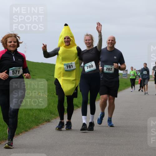 04.05.2025 - 8. Wedeler Halbmarathon Yannick Fuchs http://msf.ph/oto/7839628 04.05.2025 12:04:39 Laufen 571, 781, 780, 282, 320, 1005 meine-sportfotos.de